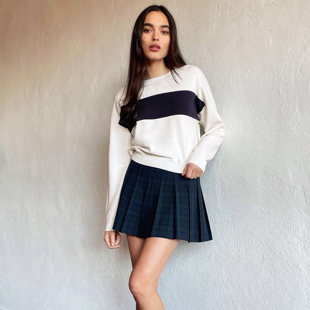 Aritzia Cream and Navy Dash Knit Sweater